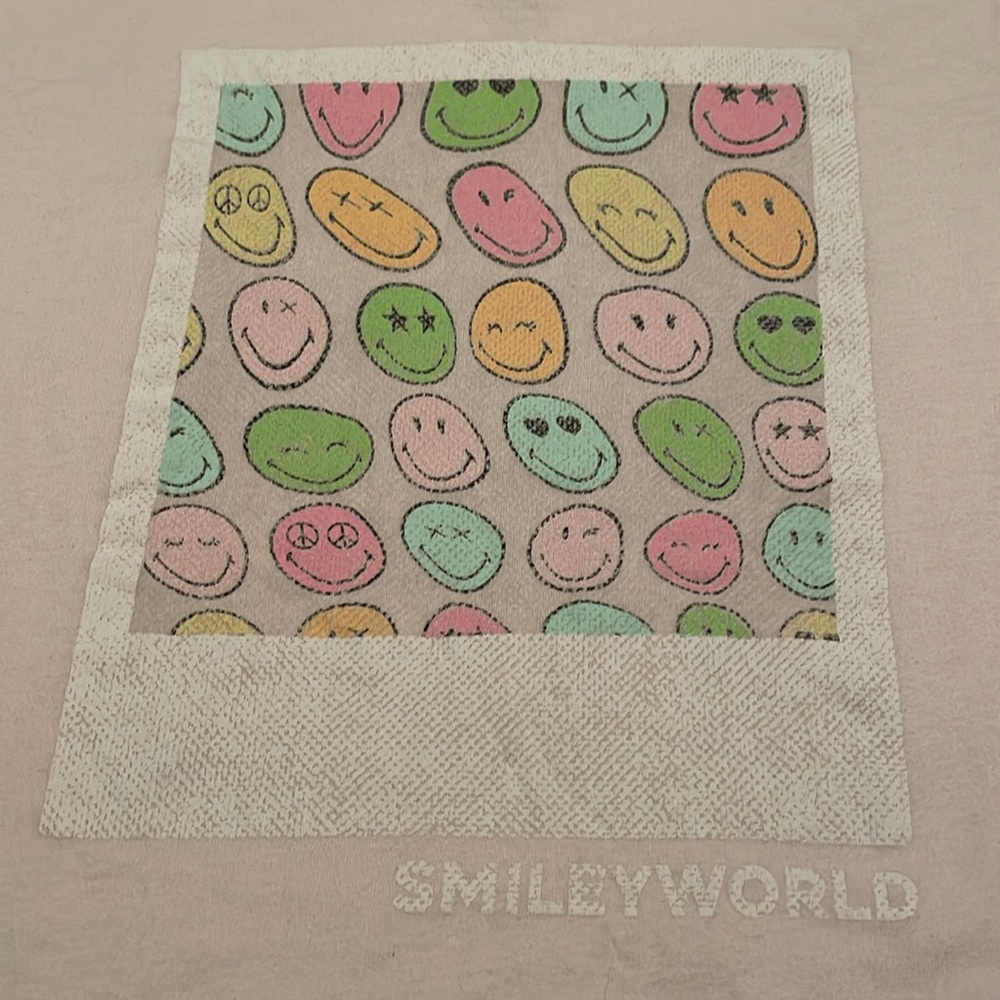 Girls Smiley World Tee - size L (10/12) - Picture 2 of 4